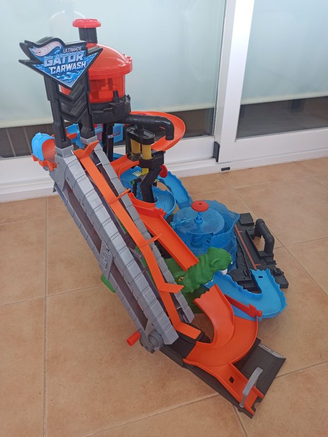 Lavado Hot Wheels cocodrilo de segunda mano por 25 EUR