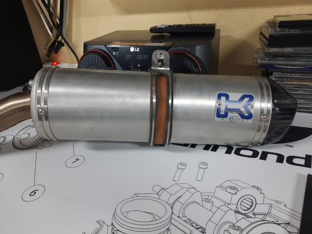 silencioso krieger con punta de carbono BMW gs 650