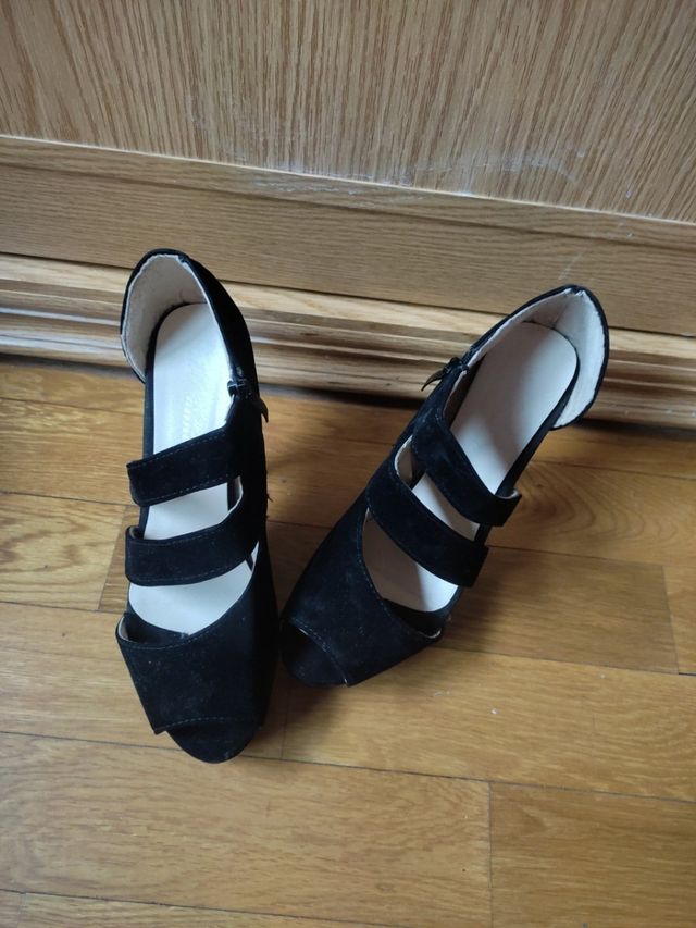 Tacones negros 39