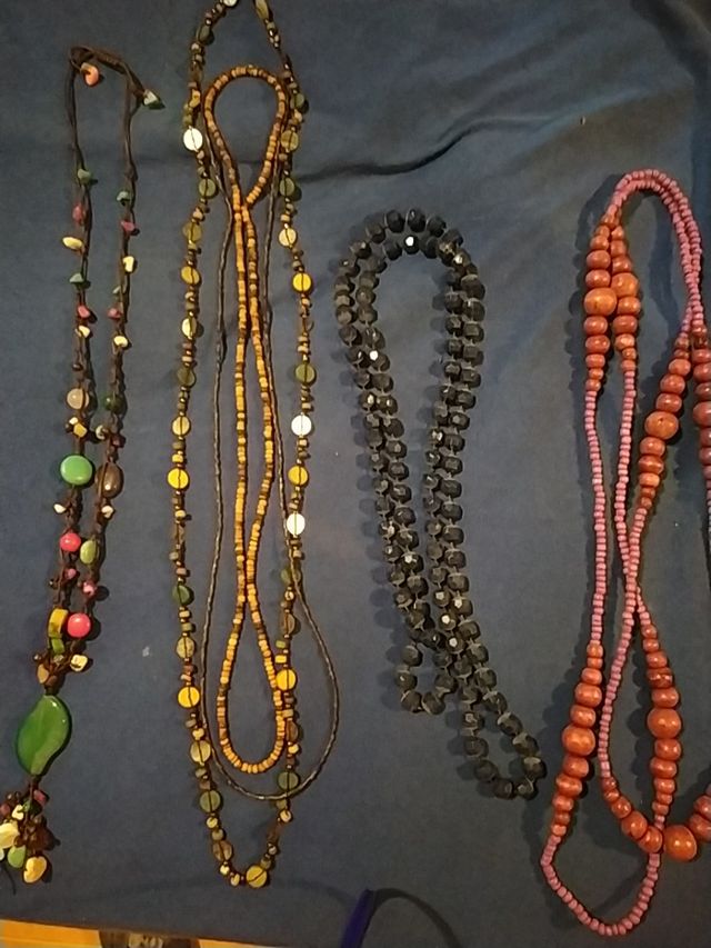 collares