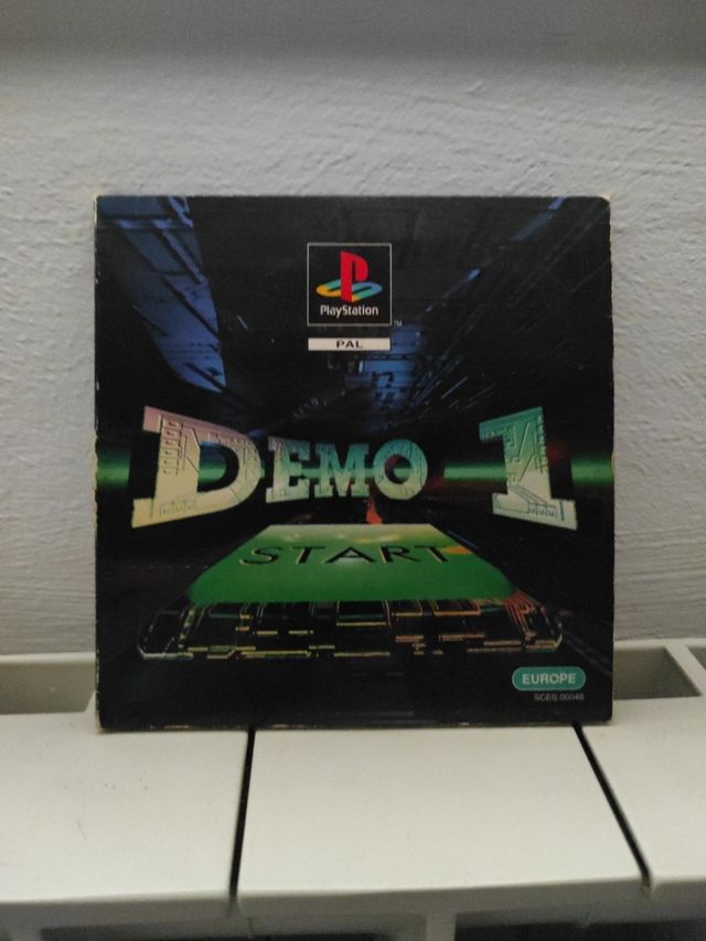 Demo 1 PlayStation PSX PS1 con caja de cartón