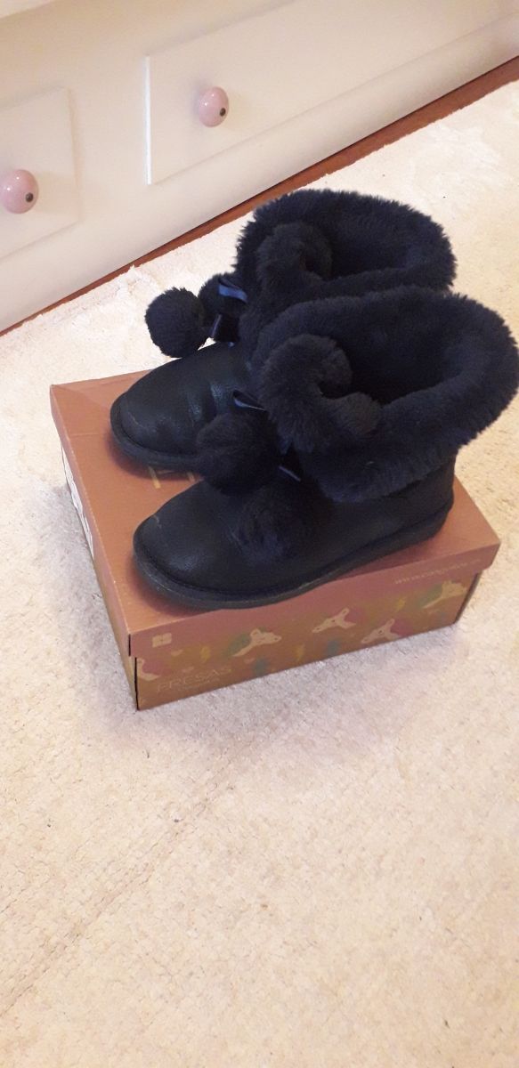 Bota australiana niña Conguitos talla 33