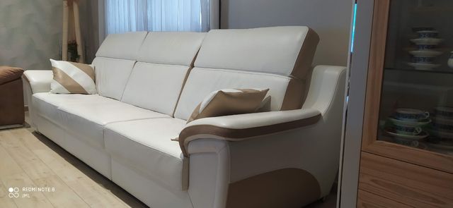 Sofá cuero bicolor 4 metros