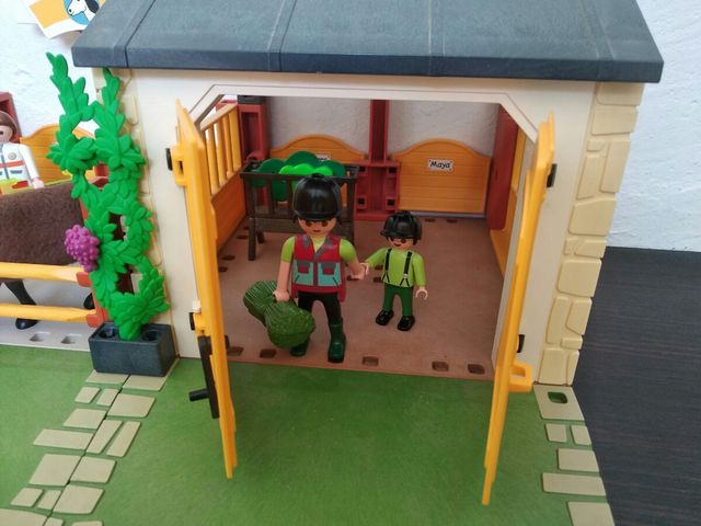 PLAYMOBIL