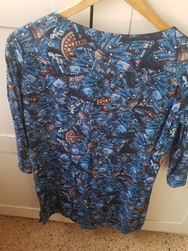 Vestido con etiqueta 