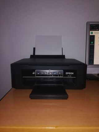 Impresora multifunción EPSON XP-235 de segunda mano por 35 EUR en Barcelona  en WALLAPOP