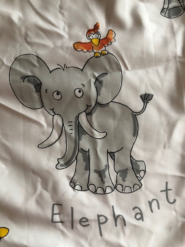 2 cortinas de animales