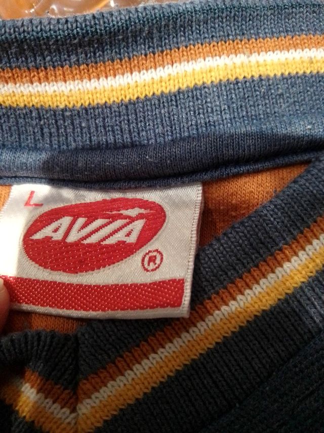 camiseta manga corta de punto, de "Avia", talla L
