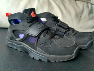 Nike huarache altas 38.5 de segunda mano por 35,99 EUR en Santiago de  Compostela en WALLAPOP
