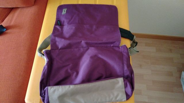 mochila bandolera. usadas una semana. 2 modelos