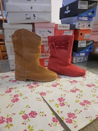 Bota piel borrego de segunda mano por 20 EUR en Base Aerea Conjunta  Torrejon en WALLAPOP