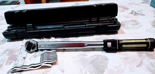 LLAVE DINAMOMETRICA DE CARRACA de segunda mano por 80 EUR en Blanes en  WALLAPOP
