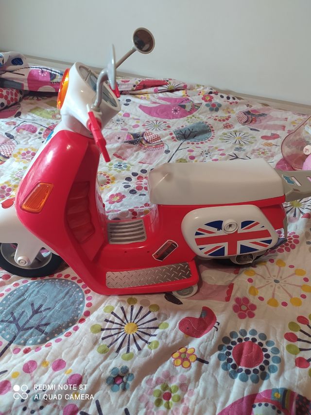 Moto "un dia en Londres con Nancy"