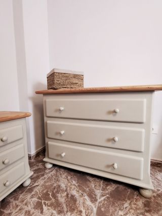 Juego de cuarto pino restaurado de segunda mano por 150 EUR en San