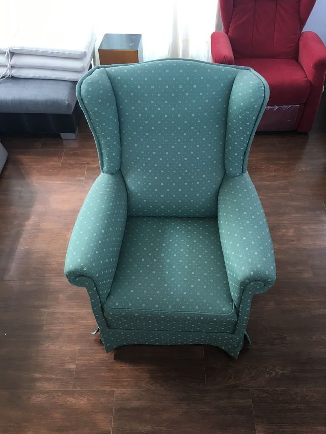 2 Sillónes orejeros