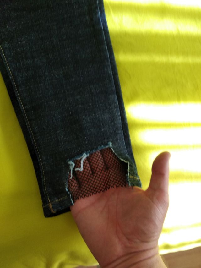 vaqueros chica con red. nuevos talla 40/42. L