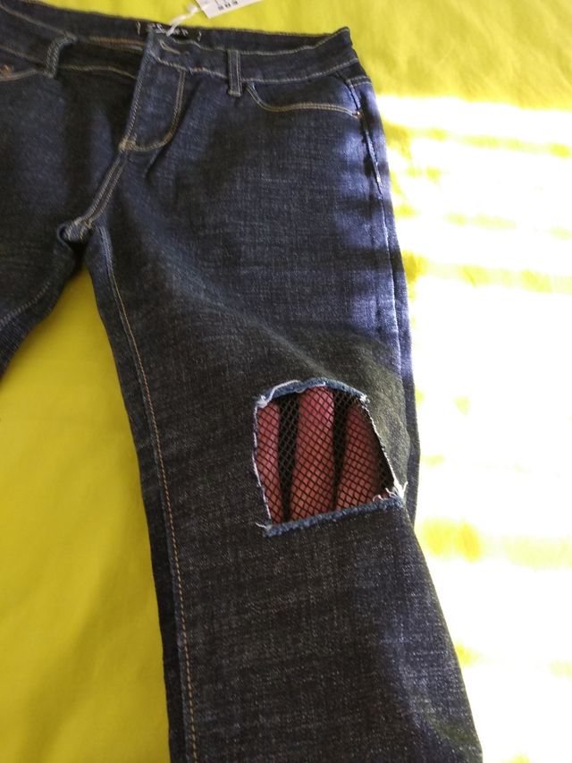 vaqueros chica con red. nuevos talla 40/42. L