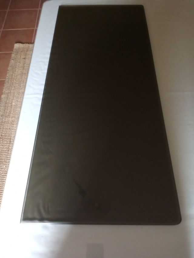 tapa de cristal negro