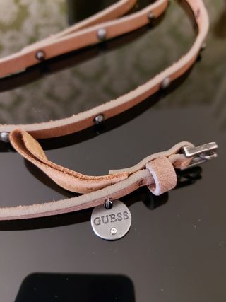Cinturón de mujer Guess de segunda mano en WALLAPOP Cinturón de mujer Guess de segunda mano en WALLAPOP
