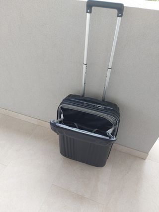 Ripley - MALETA AMERICAN TOURISTER TESA 2.0 PLATEADA M