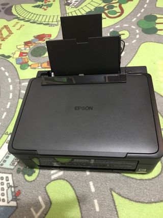 Impresora Epson stylus SX235W con escáner y wifi de segunda mano por 28 EUR  en Crevillent en WALLAPOP
