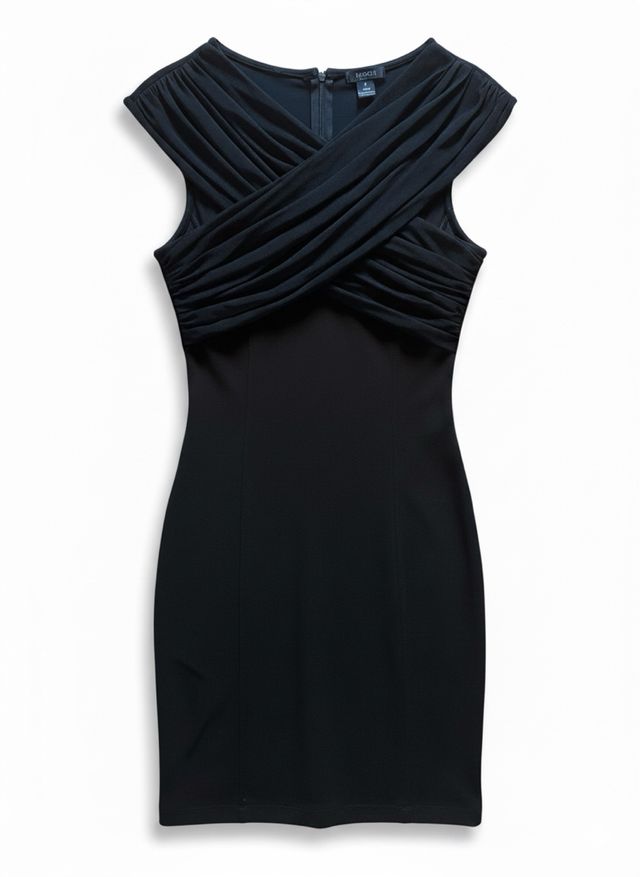 Vestido elegante negro de Sfera