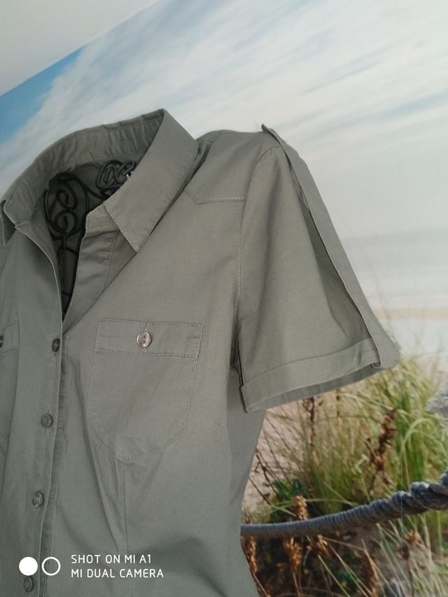 Camisa gris manga corta