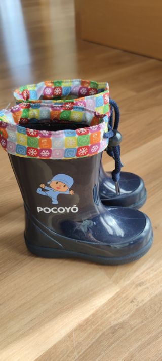 Botas de Agua Pocoyo de segunda mano por 9 EUR en Laguna de Duero en  WALLAPOP