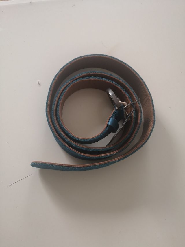 cinturón piel azul turquesa s'avam. Sin estrenar,