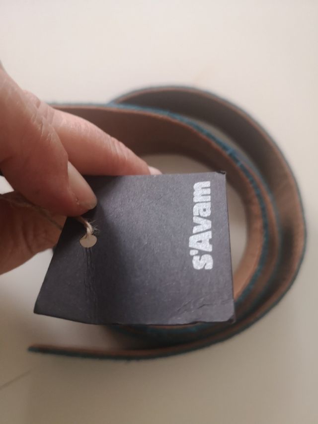 cinturón piel azul turquesa s'avam. Sin estrenar,