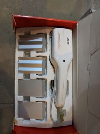 Plancha moldeadora de pelo ufesa de segunda mano por 14 EUR en Málaga en  WALLAPOP