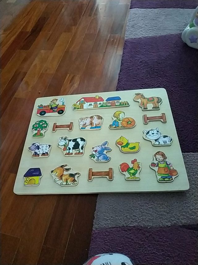 puzzle de madera para bebes con escenario