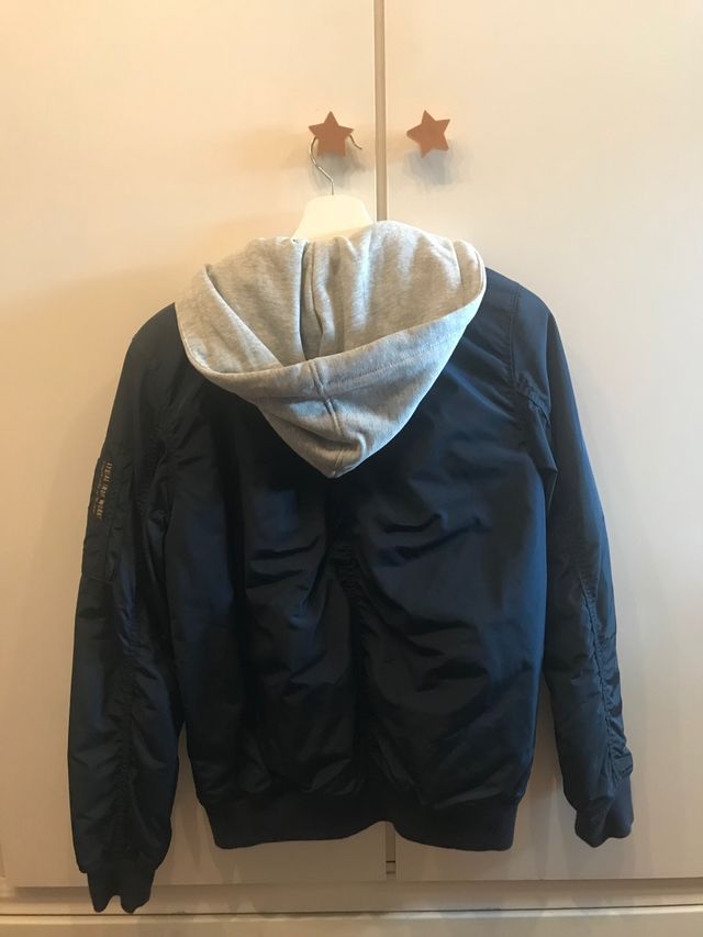Chaqueta chubasquero para niño. Sin estrenar