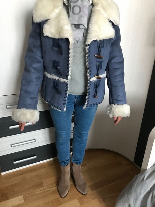 Chaquetón corto ecopiel