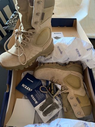 Botas militares goretex de segunda mano por 110 EUR en Arroyo de La Miel en  WALLAPOP