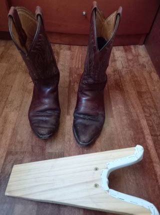 Botas camperas de piel,talla 35 y marca Sendra. de segunda mano por 25 EUR  en Andoain en WALLAPOP