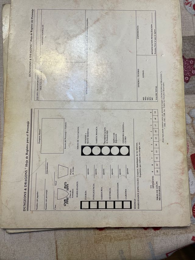 Dragones y Mazmorras Originales. Escucho ofertas