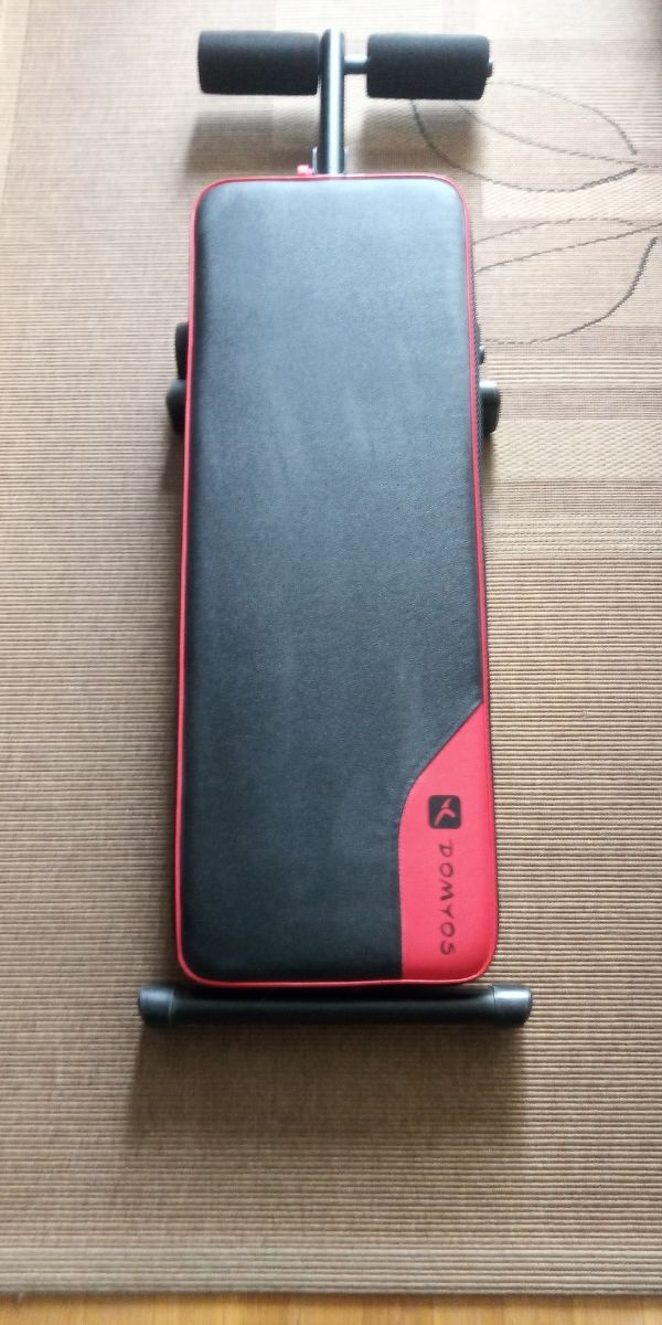 BANCO Y BARRA DE ABDOMINALES