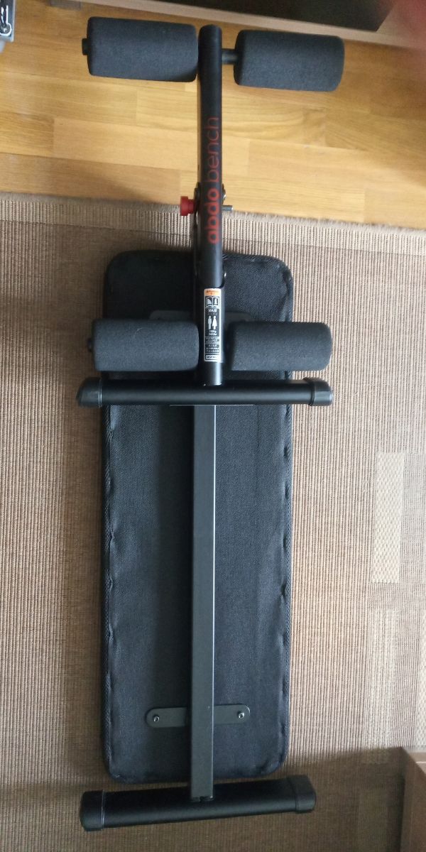 BANCO Y BARRA DE ABDOMINALES