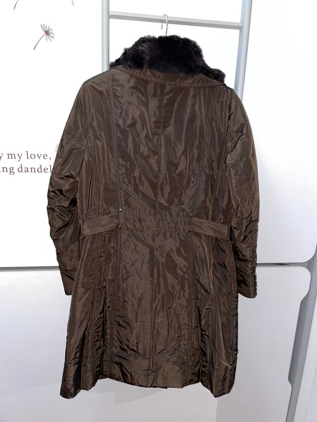 Abrigo marrón Eme de Moda