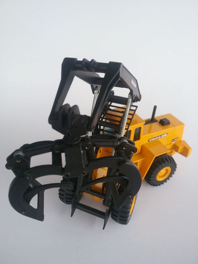 MINIATURA JOAL -, VOLVO BM L160.