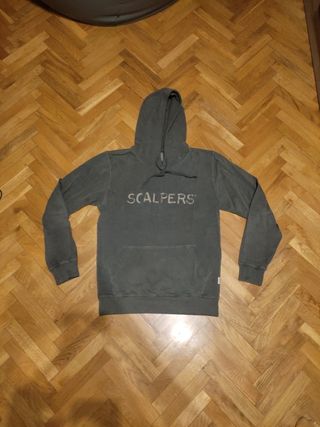 Sudadera Scalpers de segunda mano por 30 EUR en Pozuelo de Alarcón en  WALLAPOP