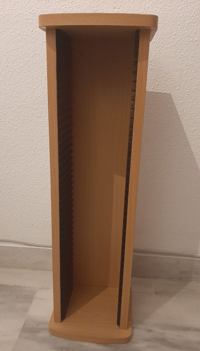 estanteria / torre de discos