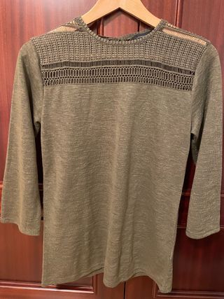 Camiseta Primark de segunda mano por 5 EUR en Madrid en WALLAPOP