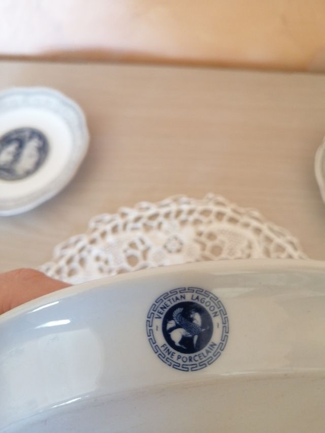 Set 5 vecchi piattini marchiati "Venetian Lagoon.