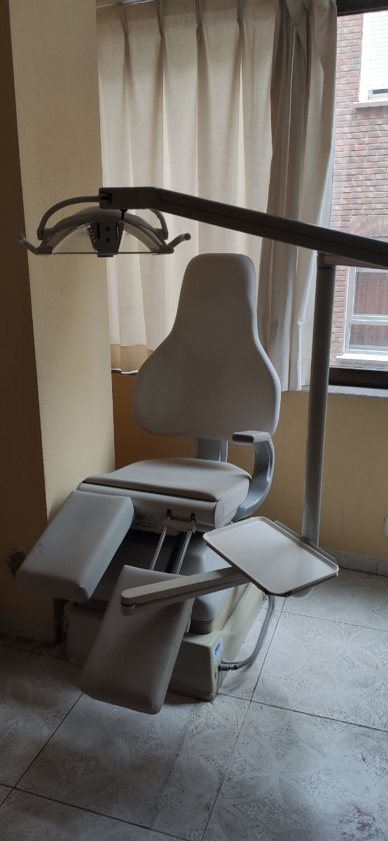 sillón podológo