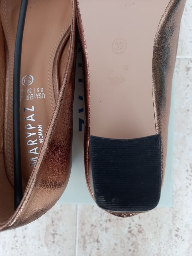Zapatos de tacón dorados, T. 39, Marypaz
