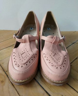 Amazon.com: Born nordi Mujer Oro Sandalias Zapatos Talla 7 : Ropa, Zapatos  y Joyería
