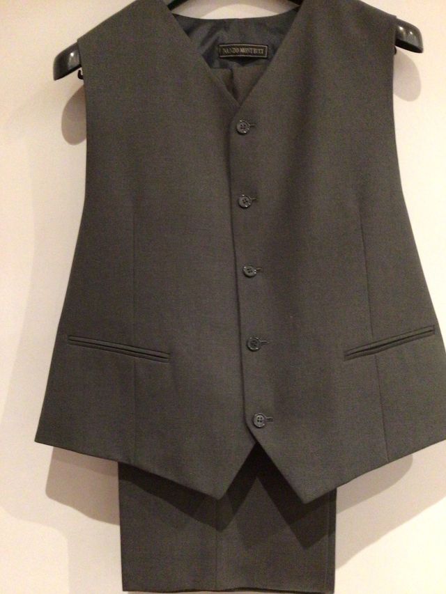 Abito da uomo grigio antracite