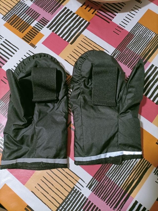 guantes para carro marca ASALVO